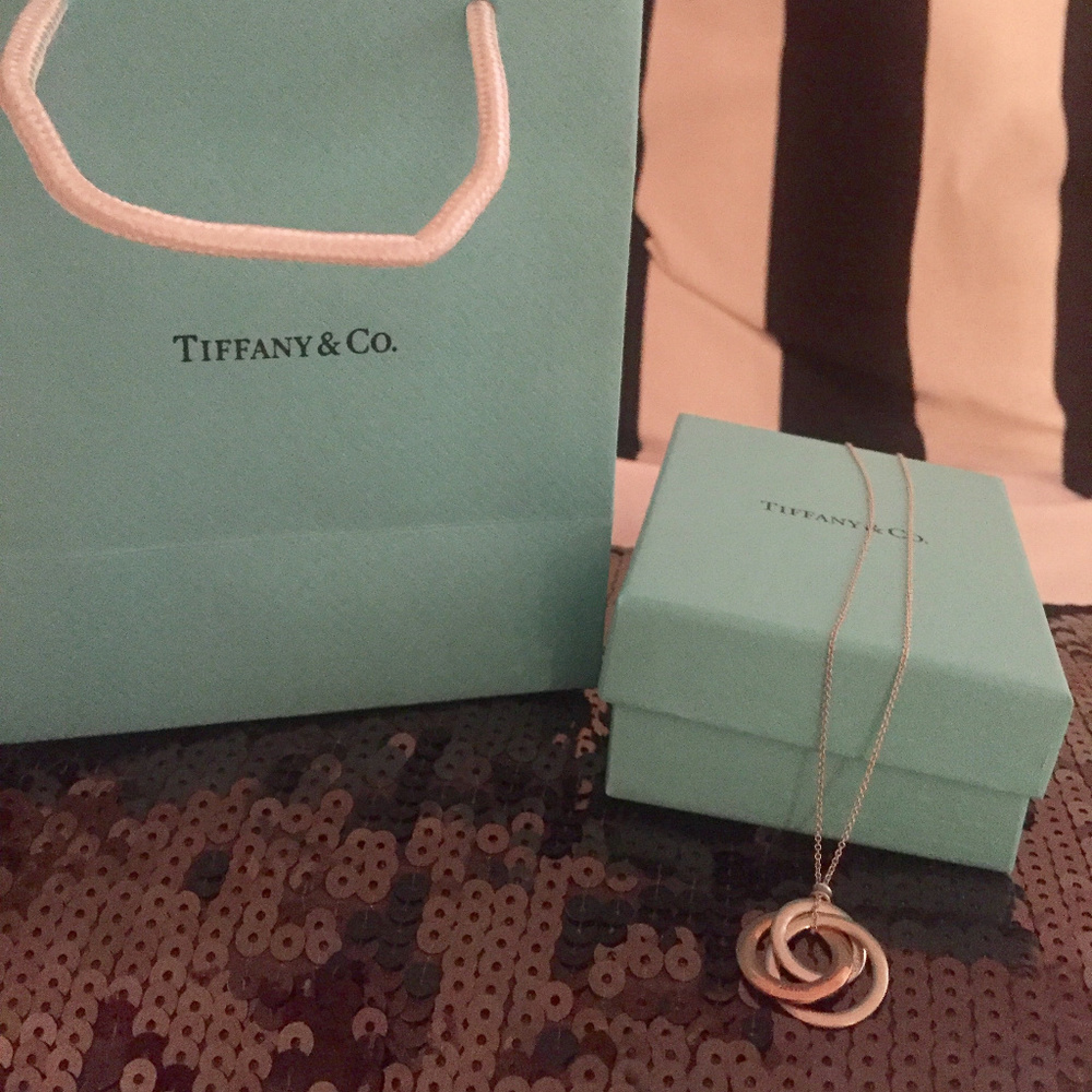 TIFFANY & CO 1837 INTERLOCKING CIRCLES NECKLACE